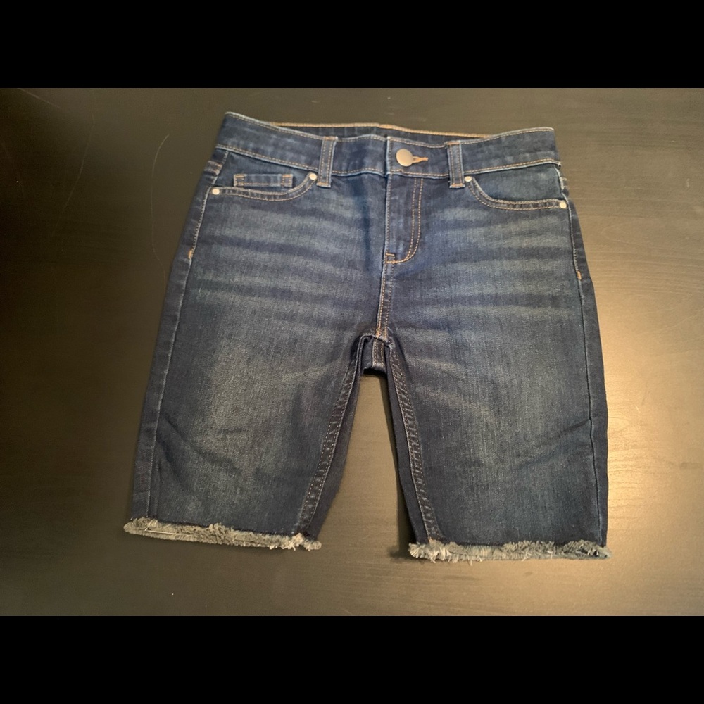 Short jeans